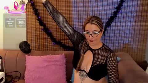 Ariana Cruz online show from 3, 10, 2025