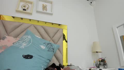 Snapshot of ariana_martins chatting on 8, 1, 2025 ARI online show from 8, 1, 2025
