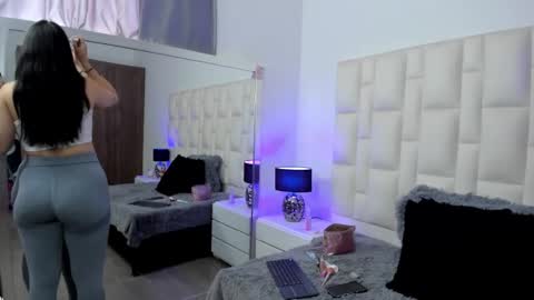  ariana  online show from 9, 2, 2026