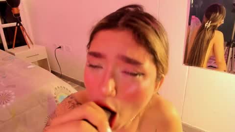 Snapshot of ariana_villada chatting on 18, 1, 2025 Ari online show from 18, 1, 2025