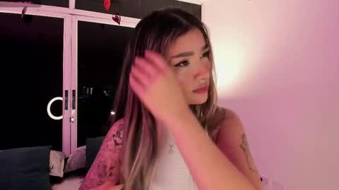Snapshot of ariana_villada chatting on 13, 2, 2025 Ari online show from 13, 2, 2025