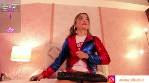 Snapshot of ariana_villada chatting on 9, 10, 2025 Ari online show from 9, 10, 2025