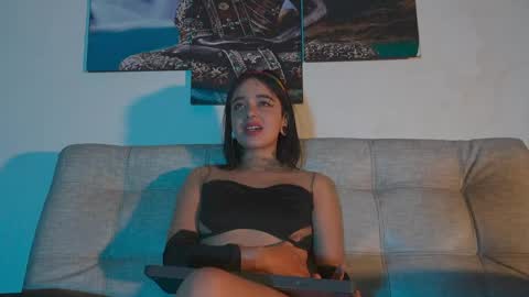 ariana_whitee online show from 31, 5, 2026