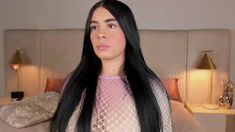 Snapshot of ariana_zc_ chatting on 17, 6, 2026 Susan online show from 17, 6, 2026