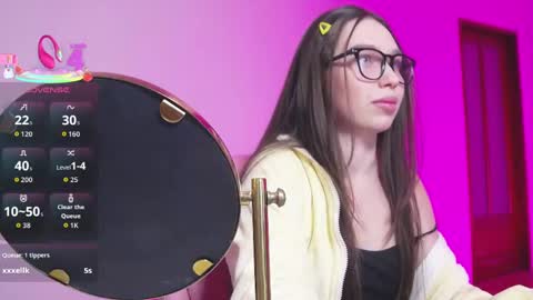 arianahot777 online show from 25, 4, 2026