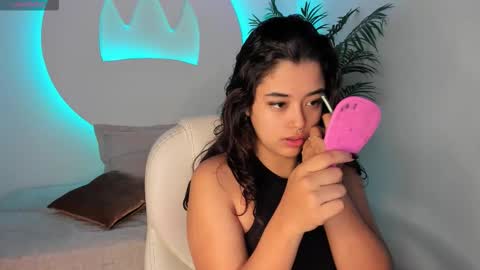Snapshot of arianapierce chatting on 15, 10, 2025 arianapierce online show from 15, 10, 2025