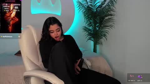 Snapshot of arianapierce chatting on 18, 10, 2025 arianapierce online show from 18, 10, 2025