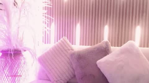 Ari  online show from 13, 11, 2025