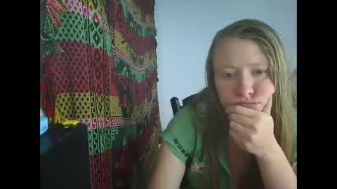 Snapshot of arianna_blonde1 chatting on 4, 3, 2026 arianna online show from 4, 3, 2026