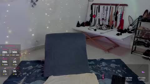 Arianna Connor online show from 18, 9, 2025