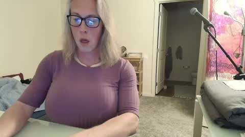 Arianna Sinz online show from 11, 9, 2025