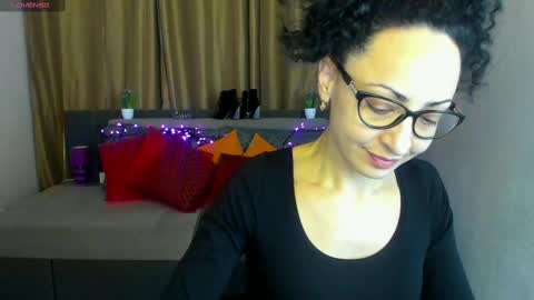 Snapshot of arianna_tifany chatting on 3, 1, 2025 Arianna online show from 3, 1, 2025