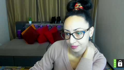 Snapshot of arianna_tifany chatting on 6, 1, 2025 Arianna online show from 6, 1, 2025