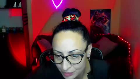 Snapshot of arianna_tifany chatting on 12, 1, 2025 Arianna online show from 12, 1, 2025