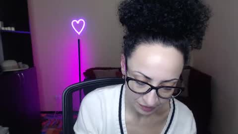 Snapshot of arianna_tifany chatting on 28, 1, 2025 Arianna online show from 28, 1, 2025