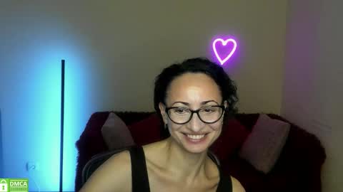 Snapshot of arianna_tifany chatting on 8, 9, 2025 Arianna online show from 8, 9, 2025