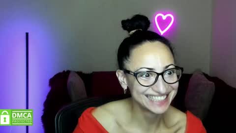 Snapshot of arianna_tifany chatting on 8, 10, 2025 Arianna online show from 8, 10, 2025