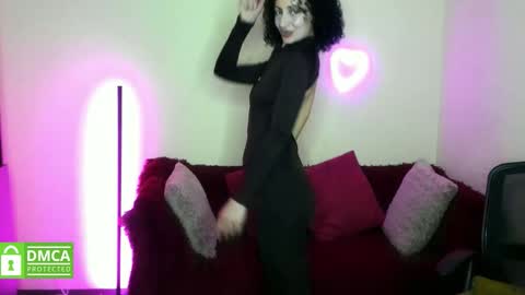 Snapshot of arianna_tifany chatting on 4, 11, 2025 Arianna online show from 4, 11, 2025