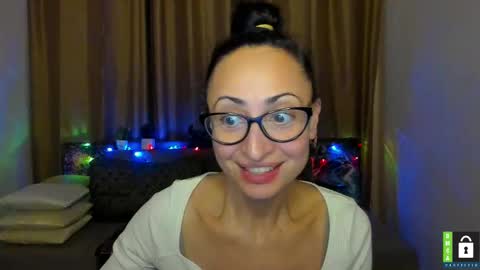 Snapshot of arianna_tifany chatting on 27, 11, 2025 Arianna online show from 27, 11, 2025