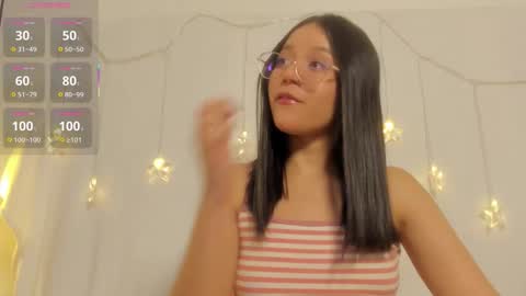 ariawalker_ online show from 12, 1, 2026