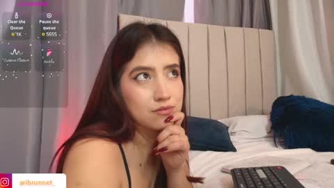  Ari Just Ari online show from 27, 2, 2025