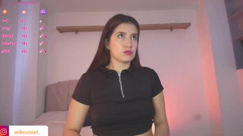  Ari Just Ari online show from 15, 11, 2025