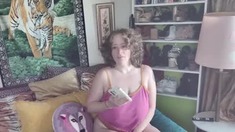 Arielle Ari online show from 9, 10, 2025