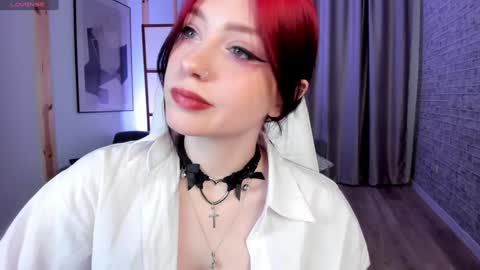 Snapshot of arielabradberry chatting on 6, 2, 2025 Ariel online show from 6, 2, 2025