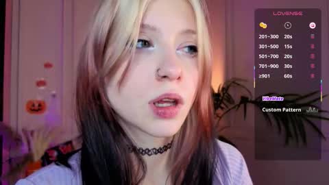 Snapshot of arielabradberry chatting on 2, 11, 2025 Ariel online show from 2, 11, 2025