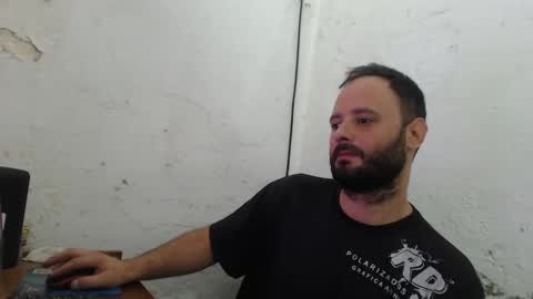 Snapshot of arield85 chatting on 28, 1, 2025 Ariel online show from 28, 1, 2025