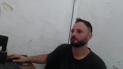 Snapshot of arield85 chatting on 27, 2, 2025 Ariel online show from 27, 2, 2025