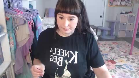 Snapshot of arielle_cleo chatting on 24, 2, 2026 Ari online show from 24, 2, 2026