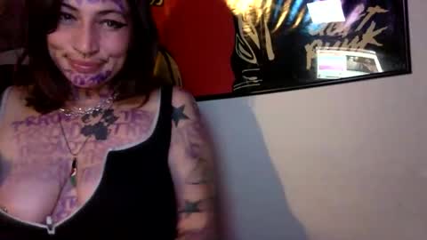 ariel  colin when hes here online show from 17, 12, 2025