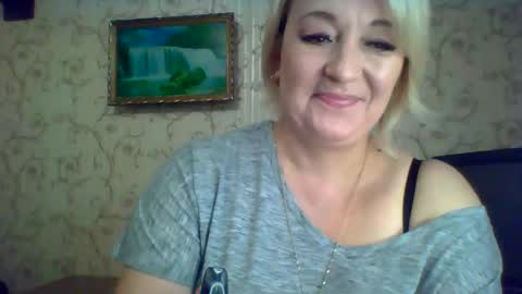 ArielXLoveresss online show from 9, 9, 2025
