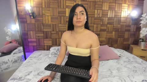 Snapshot of ariiaa_1 chatting on 17, 1, 2025 ARIANNA online show from 17, 1, 2025