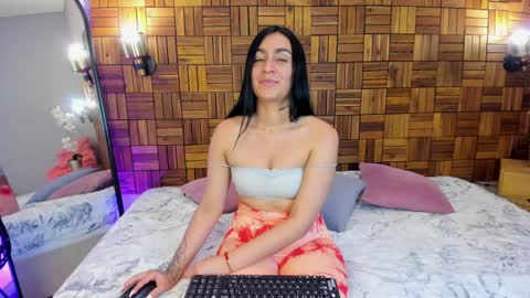 Snapshot of ariiaa_1 chatting on 22, 1, 2025 ARIANNA online show from 22, 1, 2025