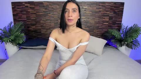 Snapshot of ariiaa_1 chatting on 21, 10, 2025 ARIANNA online show from 21, 10, 2025