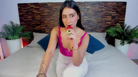 Snapshot of ariiaa_1 chatting on 14, 12, 2025 ARIANNA online show from 14, 12, 2025