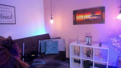  Arianna  online show from 8, 2, 2025