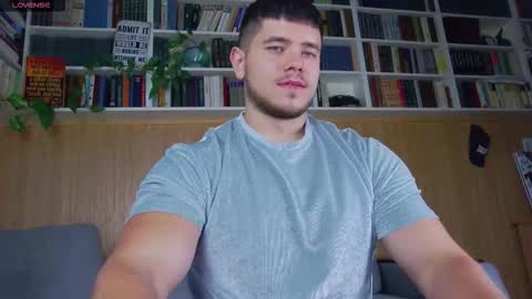 Snapshot of arilass chatting on 17, 9, 2025 A n g e l f r o m H e l l online show from 17, 9, 2025