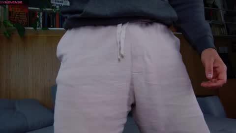 Snapshot of arilass chatting on 26, 9, 2025 A n g e l f r o m H e l l online show from 26, 9, 2025