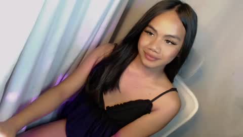 Snapshot of arilovesu chatting on 19, 6, 2026 hi follow me its ARI online show from 19, 6, 2026