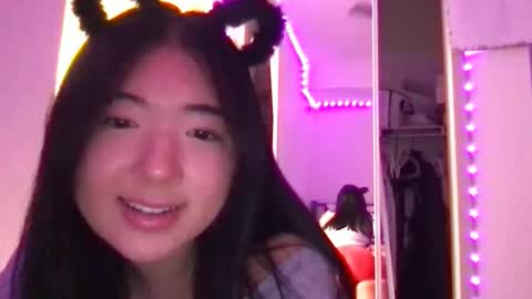 Snapshot of aristanbelle chatting on 1, 11, 2025 Aristan Belle online show from 1, 11, 2025