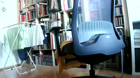 Snapshot of armandbigcock_juceswallower chatting on 30, 10, 2025 armandbigcock_juceswallower online show from 30, 10, 2025