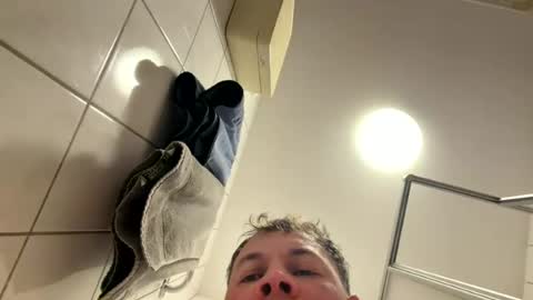 armyskater32 online show from 28, 7, 2026