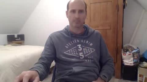 arnaud502700 online show from 9, 3, 2025