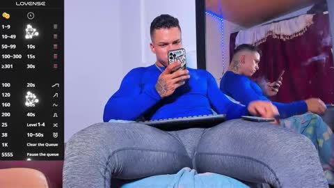 Snapshot of arnold_sexy_hot98 chatting on 11, 1, 2025 arnold sexy hot98 online show from 11, 1, 2025