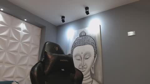 Arohom Lester online show from 22, 10, 2025