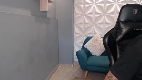 Arohom Lester online show from 18, 11, 2025