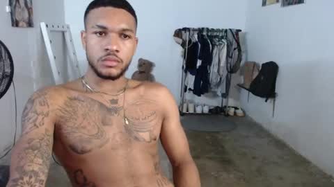 aron_7 online show from 13, 12, 2024